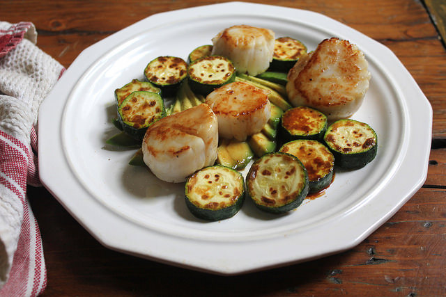 Seared Scallops and Zucchini with Avocado
