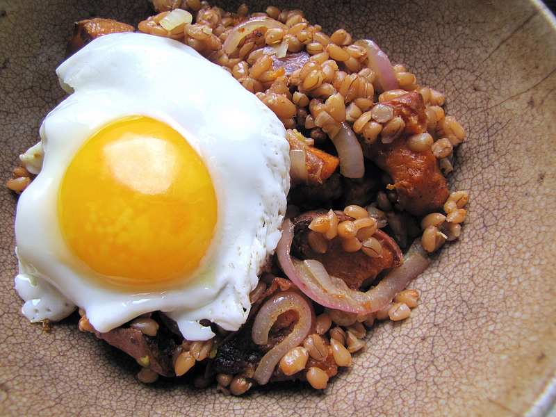 Spelt Pilaf with Roasted Sweet Potatoes and Ras el Hanout