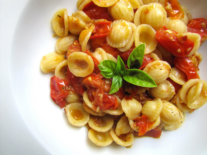 Pasta with Fresh Tomato and Anchovy Sauce