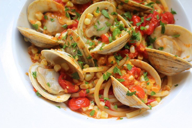 Pasta with Cherry Tomatoes, Sweet Corn and Clams